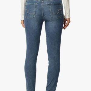 Women's Blue Jeans